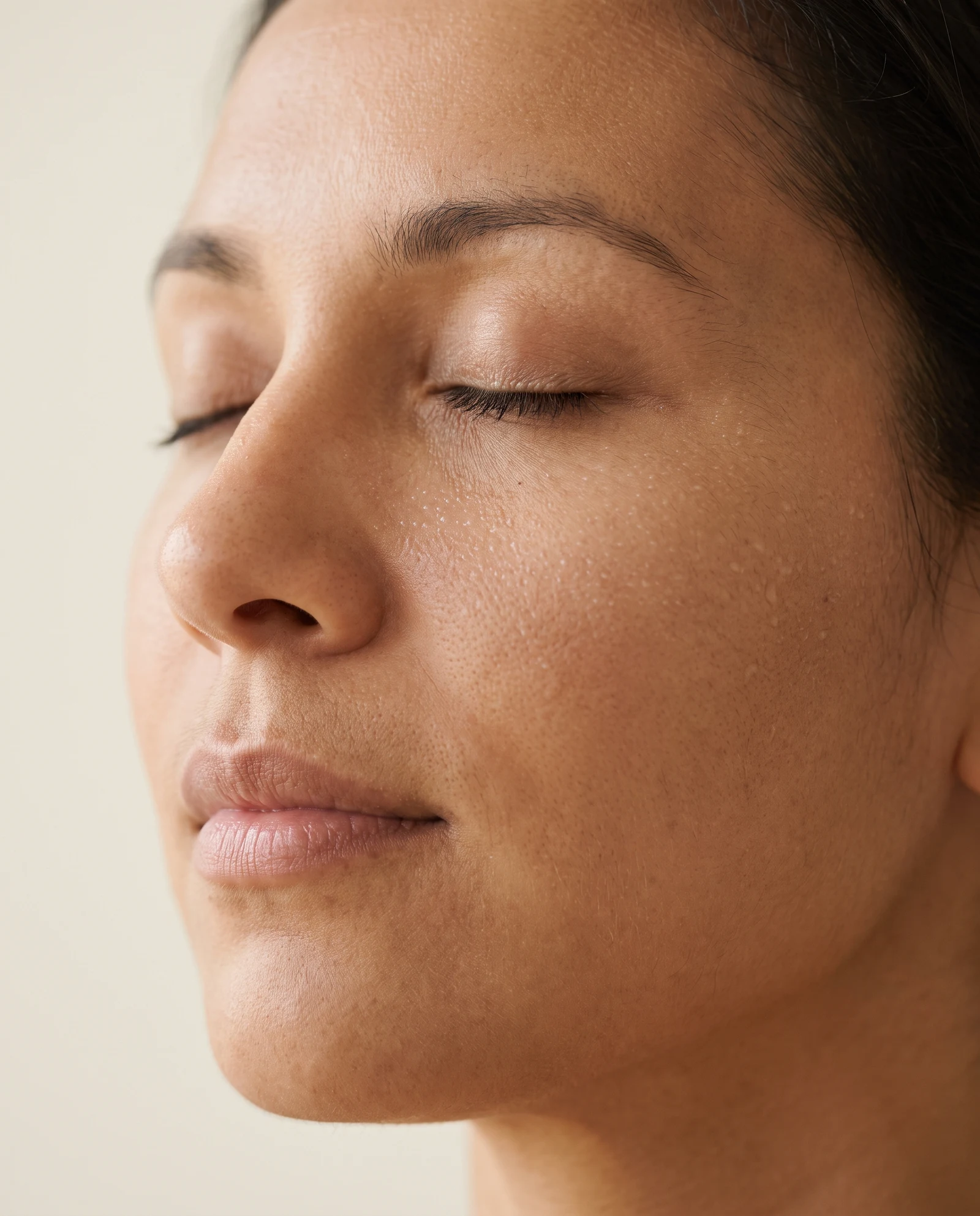 Aplicación de Hidratante Facial